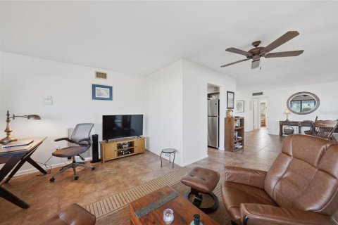 Villa ou maison à vendre à Port Charlotte, Floride: 3 chambres, 115.57 m2 № 2431608 - photo 6