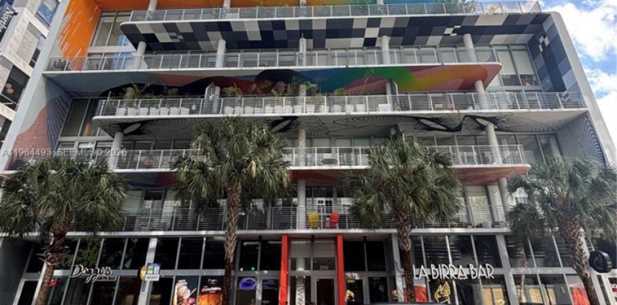 Condominio en Miami, Florida, 2 dormitorios № 2025936