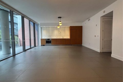 Condominio en alquiler en Miami, Florida, 2 dormitorios, 139.35 m2 № 2025936 - foto 10