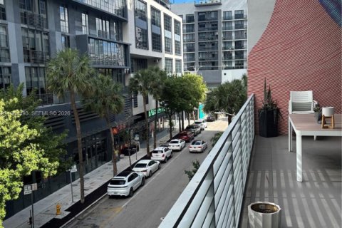 Condominio en alquiler en Miami, Florida, 2 dormitorios, 139.35 m2 № 2025936 - foto 7