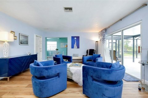 Casa en alquiler en North Port, Florida, 3 dormitorios, 135.82 m2 № 1883996 - foto 26