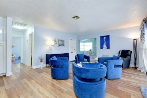 Casa en alquiler en North Port, Florida, 3 dormitorios, 135.82 m2 № 1883996 - foto 25