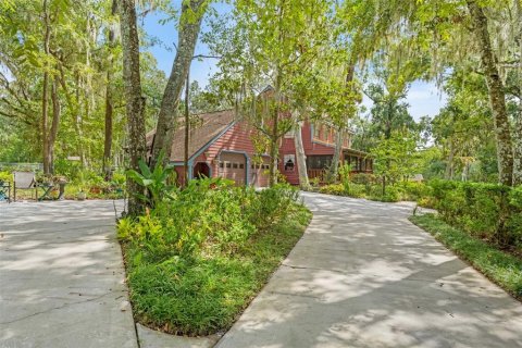 House in Brooksville, Florida 4 bedrooms, 188.03 sq.m. № 2329967 - photo 21