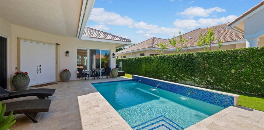 House in Wellington, Florida 3 bedrooms, 185.43 sq.m. № 1103286