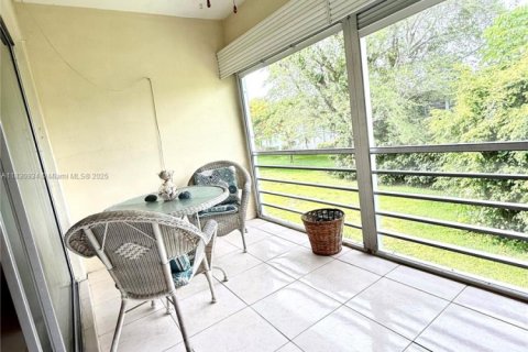 Condo in Delray Beach, Florida, 2 bedrooms  № 1806508 - photo 26