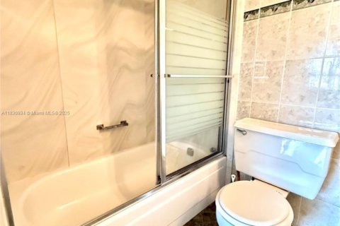 Condo in Delray Beach, Florida, 2 bedrooms  № 1806508 - photo 17
