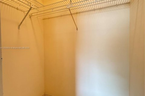 Condo in Delray Beach, Florida, 2 bedrooms  № 1806508 - photo 24
