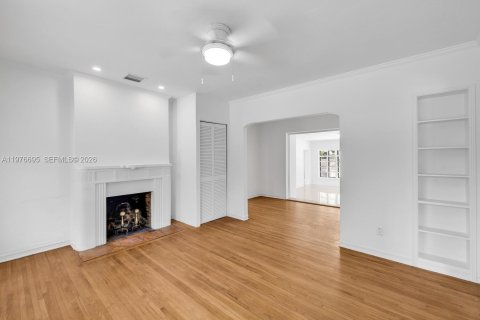 Casa en venta en Biscayne Park, Florida, 4 dormitorios, 197.32 m2 № 2049292 - foto 6