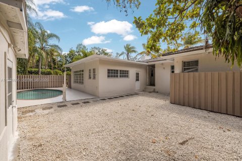 Casa en venta en Biscayne Park, Florida, 4 dormitorios, 197.32 m2 № 2049292 - foto 21