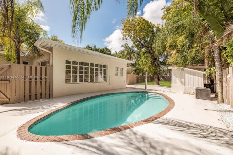 Casa en venta en Biscayne Park, Florida, 4 dormitorios, 197.32 m2 № 2049292 - foto 23