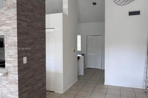 Copropriété à louer à West Palm Beach, Floride: 1 chambre, 78.97 m2 № 2074475 - photo 7