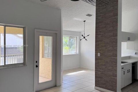 Copropriété à louer à West Palm Beach, Floride: 1 chambre, 78.97 m2 № 2074475 - photo 3