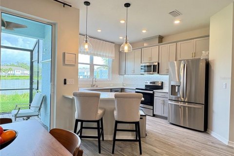 Townhouse in Sarasota, Florida 3 bedrooms, 177.44 sq.m. № 1781396 - photo 8
