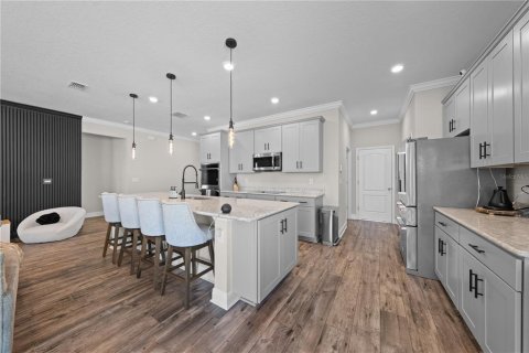 Villa ou maison à vendre à San Antonio, Floride: 4 chambres, 185.62 m2 № 2215045 - photo 10