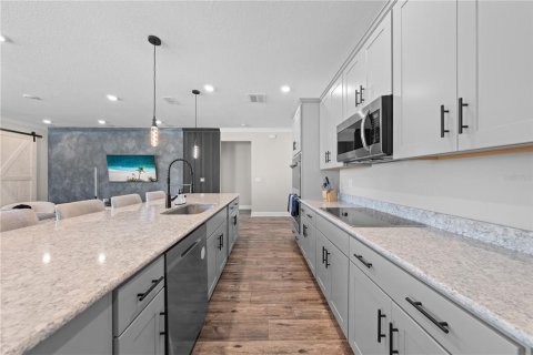 Villa ou maison à vendre à San Antonio, Floride: 4 chambres, 185.62 m2 № 2215045 - photo 8