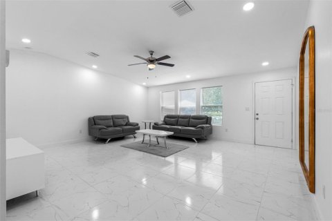 Appartement à louer à Wesley Chapel, Floride: 3 chambres, 178.37 m2 № 2150472 - photo 28