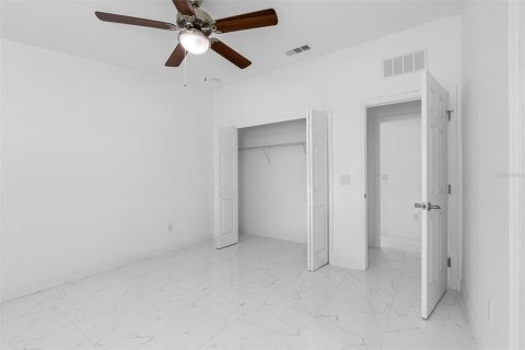 Appartement à louer à Wesley Chapel, Floride: 3 chambres, 178.37 m2 № 2150472 - photo 15