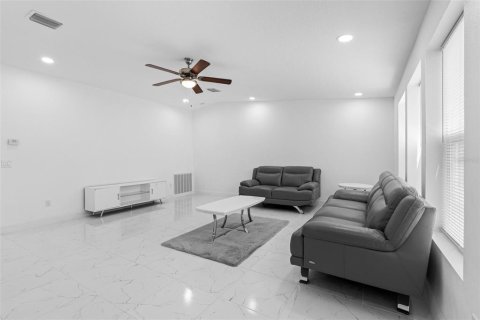 Appartement à louer à Wesley Chapel, Floride: 3 chambres, 178.37 m2 № 2150472 - photo 27