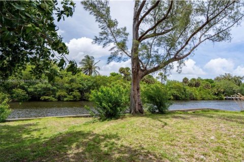 Land in Dania Beach, Florida № 1710356 - photo 3