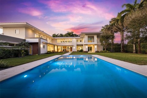 Casa en venta en Pinecrest, Florida, 6 dormitorios, 647.53 m2 № 1716049 - foto 2