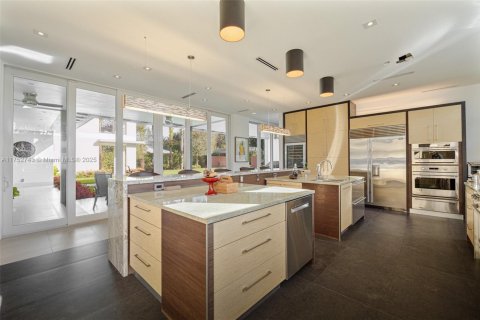 Casa en venta en Pinecrest, Florida, 6 dormitorios, 647.53 m2 № 1716049 - foto 9