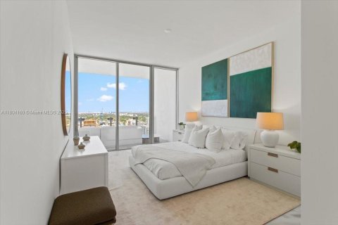 Condominio en venta en Miami, Florida, 4 dormitorios, 352.66 m2 № 1864386 - foto 24