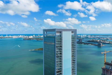 Condominio en venta en Miami, Florida, 4 dormitorios, 352.66 m2 № 1864386 - foto 30