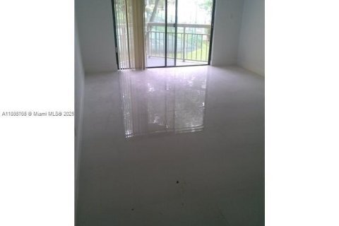 Купить кондоминиум в Дорал, Флорида 2 спальни, 65.96м2, № 1982452 - фото 9