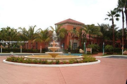 Купить кондоминиум в Дорал, Флорида 2 спальни, 65.96м2, № 1982452 - фото 19