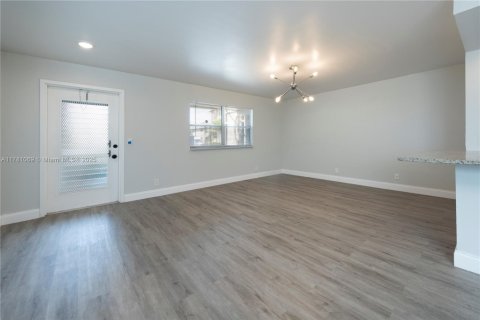 Condominio en venta en Delray Beach, Florida, 1 dormitorio, 66.89 m2 № 1865676 - foto 3