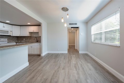 Condominio en venta en Delray Beach, Florida, 1 dormitorio, 66.89 m2 № 1865676 - foto 8