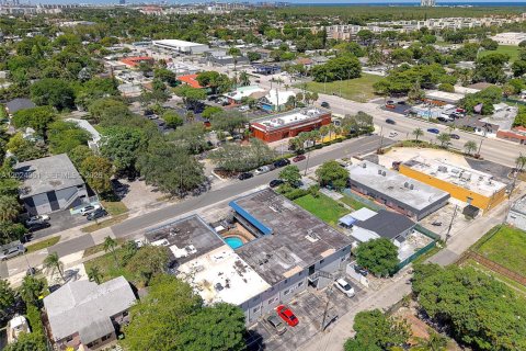 House in Dania Beach, Florida 2 bedrooms, 1149.57 sq.m. № 2240706 - photo 23