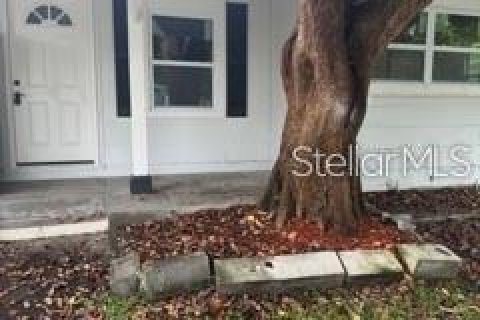 Casa en alquiler en Winter Park, Florida, 2 dormitorios, 101.36 m2 № 1848124 - foto 1