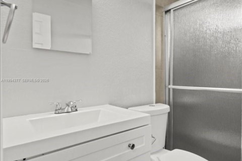 House in Fort Lauderdale, Florida 2 bedrooms, 127.83 sq.m. № 2055931 - photo 13