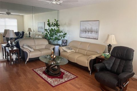 Condominio en venta en Fort Lauderdale, Florida, 2 dormitorios, 74.32 m2 № 2087588 - foto 27