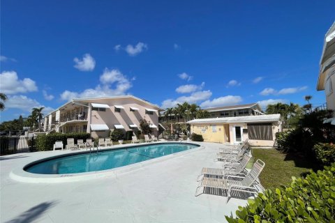 Condominio en venta en Fort Lauderdale, Florida, 2 dormitorios, 74.32 m2 № 2087588 - foto 6