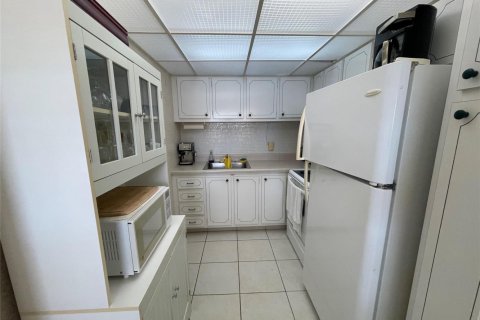 Condominio en venta en Fort Lauderdale, Florida, 2 dormitorios, 74.32 m2 № 2087588 - foto 21