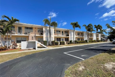 Condominio en venta en Fort Lauderdale, Florida, 2 dormitorios, 74.32 m2 № 2087588 - foto 4