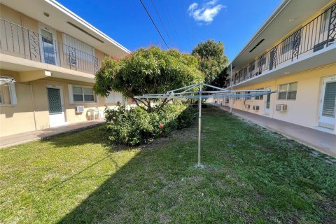 Condominio en venta en Fort Lauderdale, Florida, 2 dormitorios, 74.32 m2 № 2087588 - foto 12