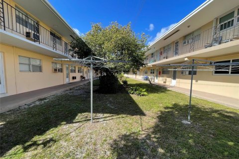 Condominio en venta en Fort Lauderdale, Florida, 2 dormitorios, 74.32 m2 № 2087588 - foto 13