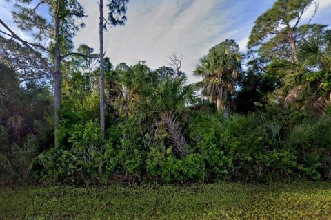 Terreno en Englewood, Florida № 2197523