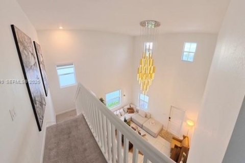 Снять в аренду виллу или дом в Майами, Флорида 4 спальни, 240.71м2, № 2353580 - фото 23