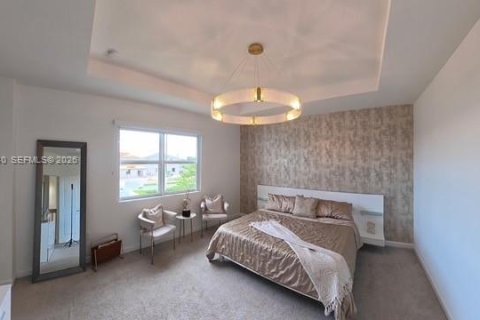 Снять в аренду виллу или дом в Майами, Флорида 4 спальни, 240.71м2, № 2353580 - фото 25
