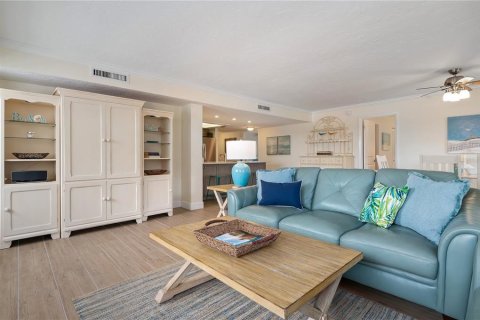 Condo in Sarasota, Florida, 2 bedrooms  № 2216599 - photo 8
