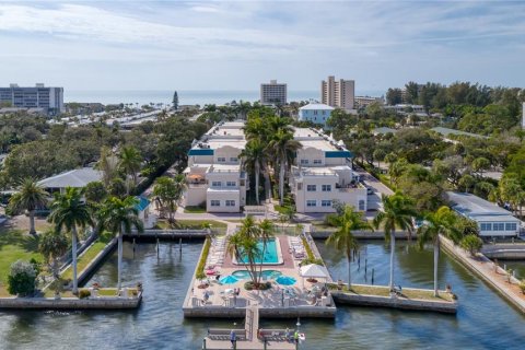 Condo in Sarasota, Florida, 2 bedrooms  № 2216599 - photo 28