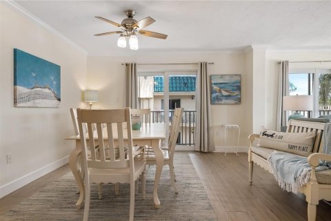 Condo in Sarasota, Florida, 2 bedrooms  № 2216599 - photo 4