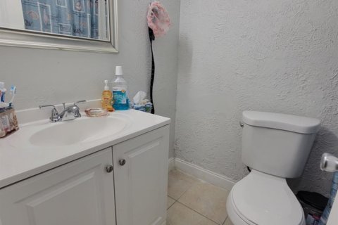 Townhouse in Miami Gardens, Florida 3 bedrooms, 106.84 sq.m. № 1177046 - photo 1