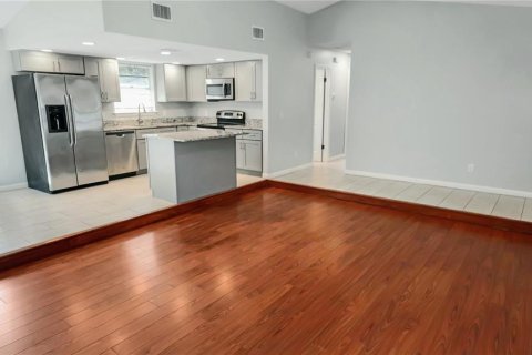 Casa en alquiler en Oviedo, Florida, 3 dormitorios, 122.26 m2 № 1917916 - foto 7