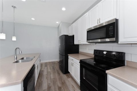 Villa ou maison à vendre à Orlando, Floride: 3 chambres, 198.9 m2 № 2228482 - photo 8