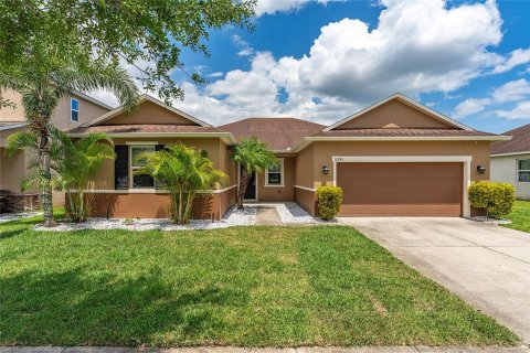 House in Orlando, Florida 3 bedrooms, 198.9 sq.m. № 2228482